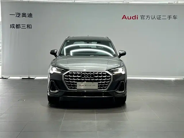 Audi Q3 — Фото автомобиля 2