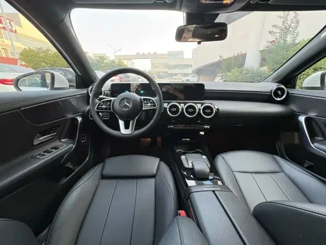 Mercedes-Benz A-Class — Фото автомобиля 4