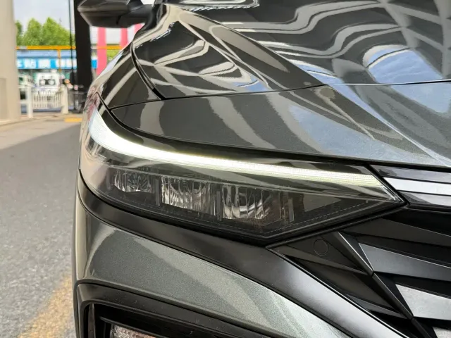 Hyundai Elantra — Фото автомобиля 23