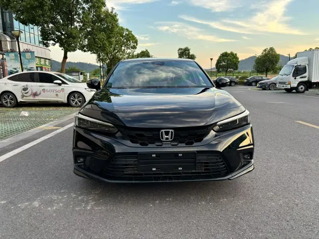 Honda Civic — Фото автомобиля 2