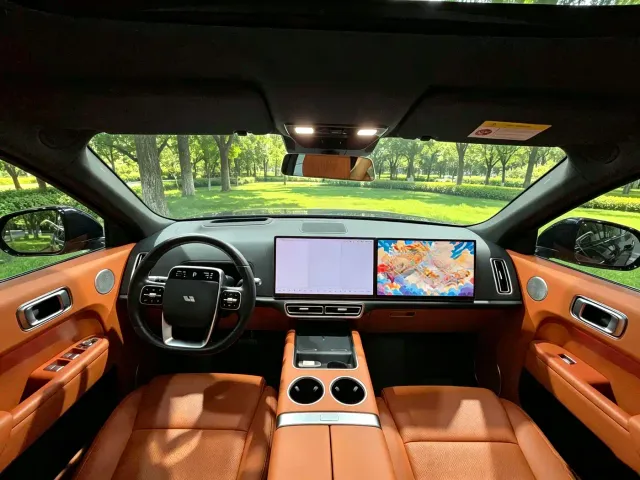 Li Auto L8 — Фото автомобиля 7