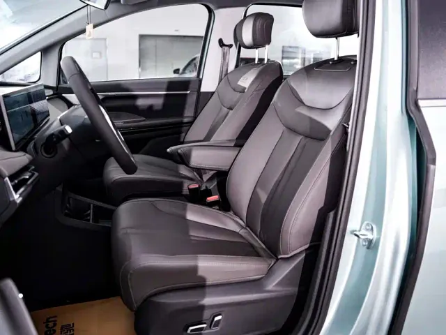 Maxus Dajia 7 — Фото автомобиля 18