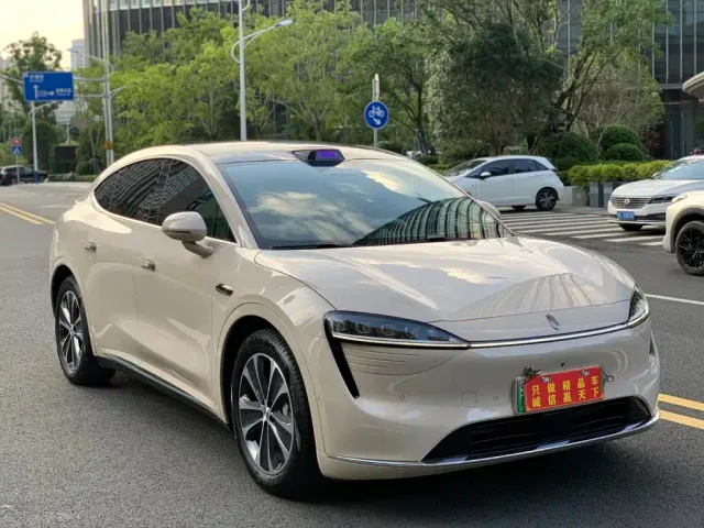 Luxeed R7 — Фото автомобиля 3
