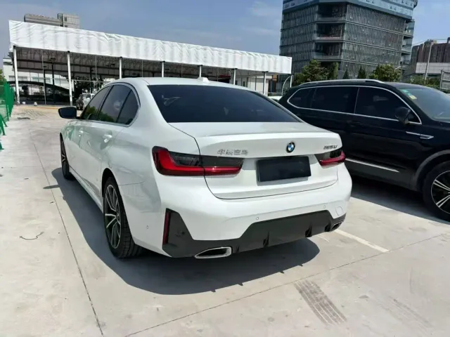 BMW 3 Series — Фото автомобиля 7