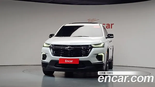 Chevrolet Traverse — Фото автомобиля 2