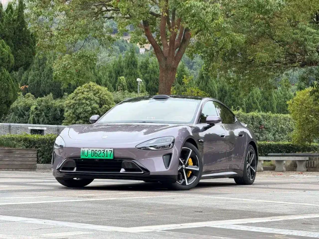 Xiaomi SU7 — Фото автомобиля 4