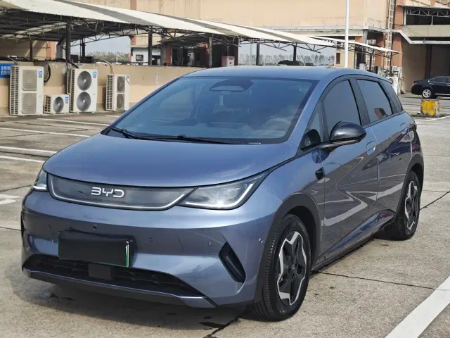 Фотография автомобиля — BYD Dolphin