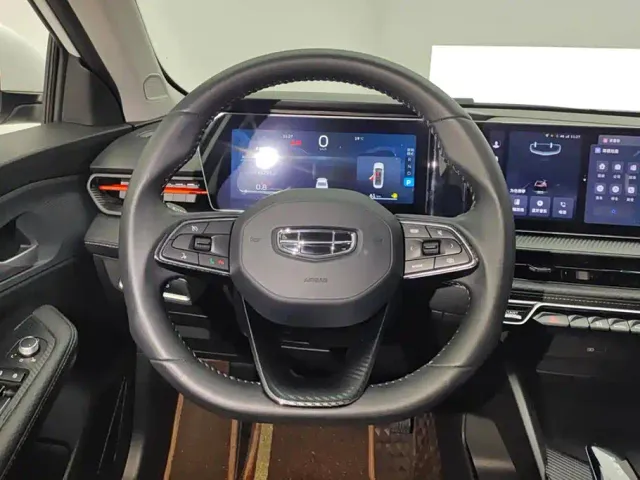 Geely Binrui — Фото автомобиля 15