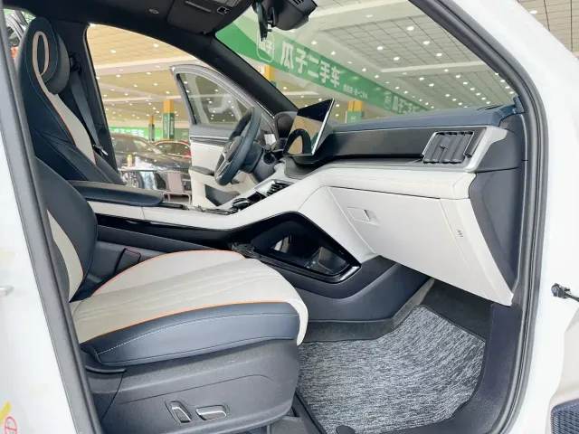 BYD Song PLUS — Фото автомобиля 11