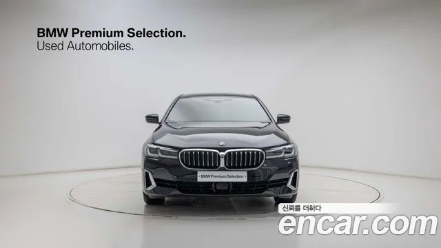 BMW 5-Series — Фото автомобиля 3