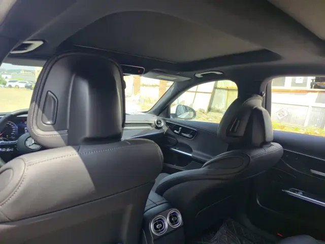 Mercedes-Benz C-Class — Фото автомобиля 12