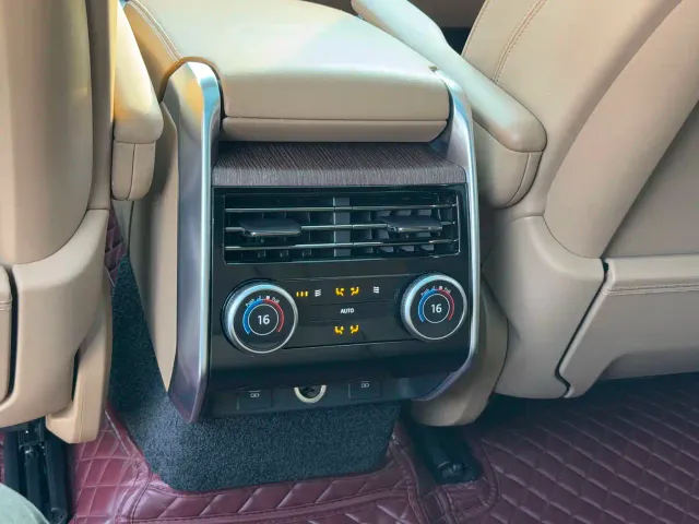 Land Rover Range Rover — Фото автомобиля 20