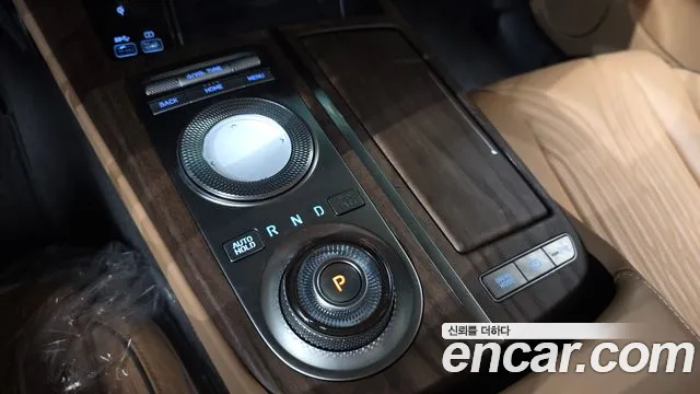 Genesis G80 RG3 — Фото автомобиля 12