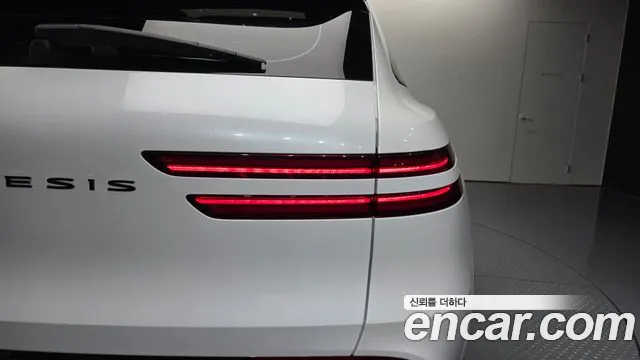 Genesis GV70 2.5T Бензин 2WD — Фото автомобиля 18