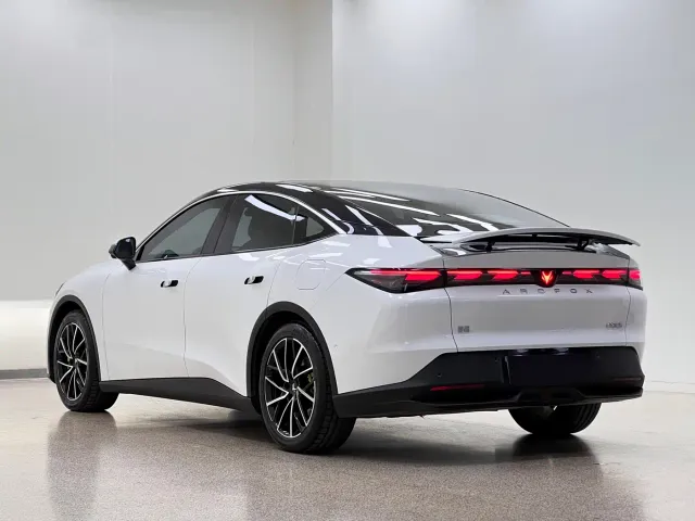 Arcfox Alpha S5 — Фото автомобиля 4