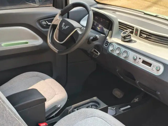 Wuling Hongguang Mini EV — Фото автомобиля 9