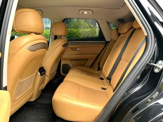 Aito M5 — Фото автомобиля 7