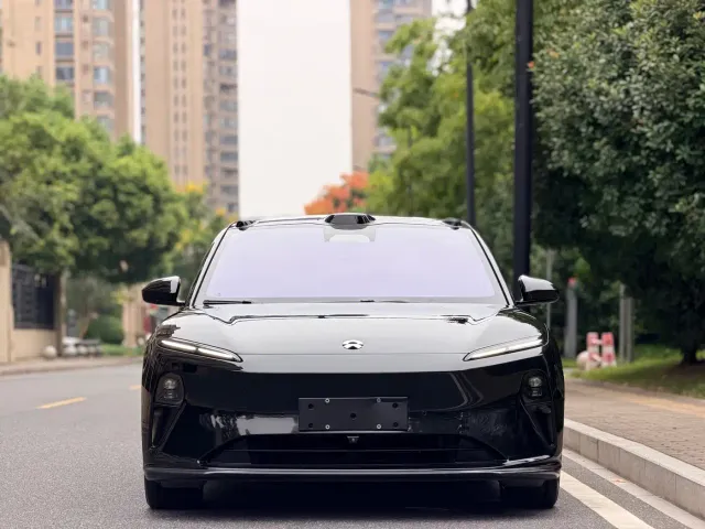Nio ET5 Touring — Фото автомобиля 2