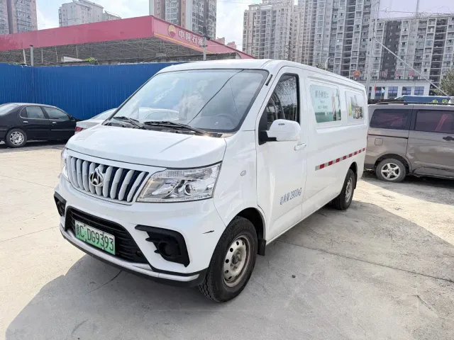 Changan Ruixing EM80 — Фото автомобиля 3