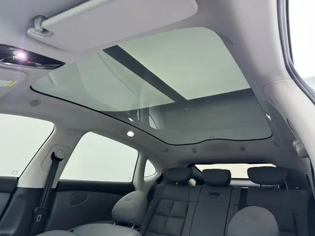 IM Motors LS6 — Фото автомобиля 16