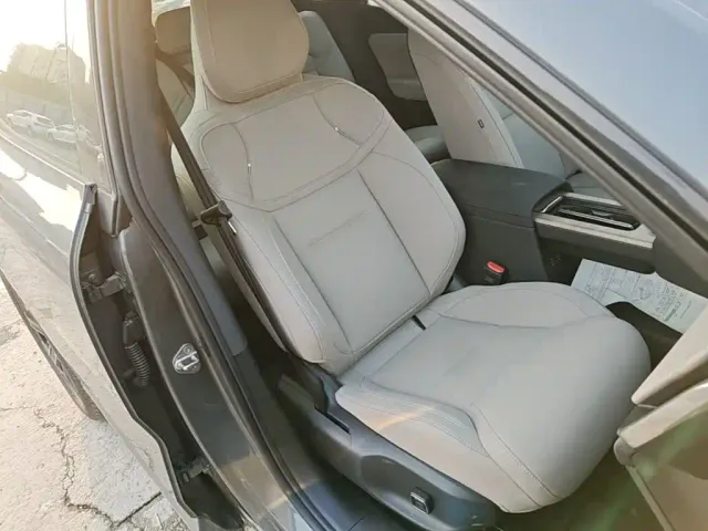 Volvo XC70 Plug-in Hybrid — Фото автомобиля 24
