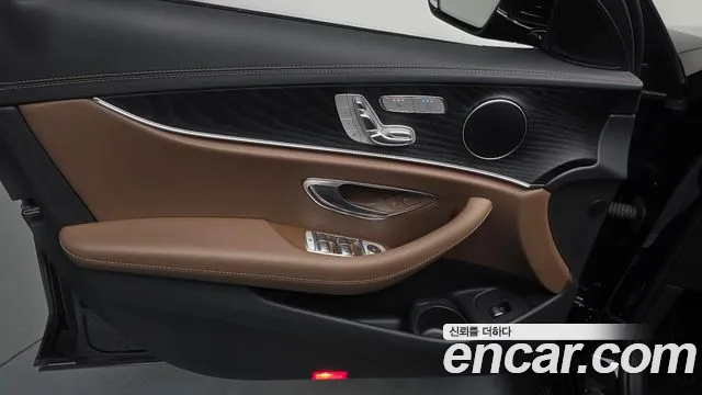 Mercedes-Benz E-Class W213 — Фото автомобиля 13