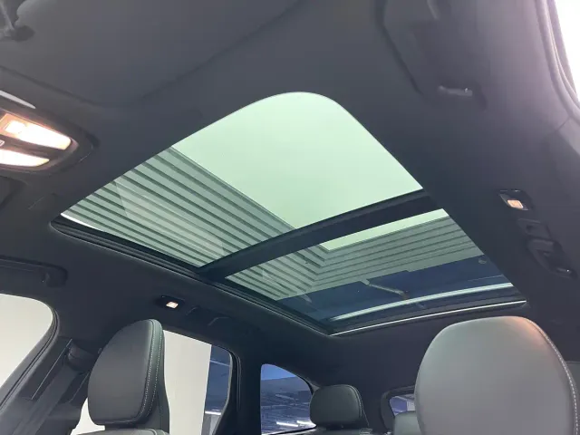 Volvo XC60 — Фото автомобиля 14