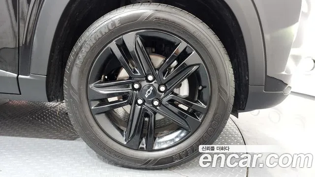 ChevroletGMDaewoo Trax Trax Кроссовер — Фото автомобиля 17