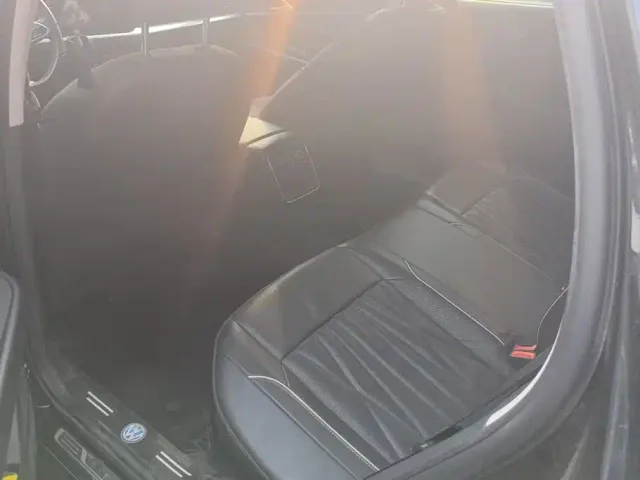 Volkswagen Passat — Фото автомобиля 11