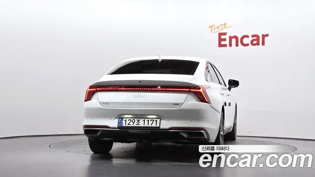 Kia K8 Hybrid — Фото автомобиля 4