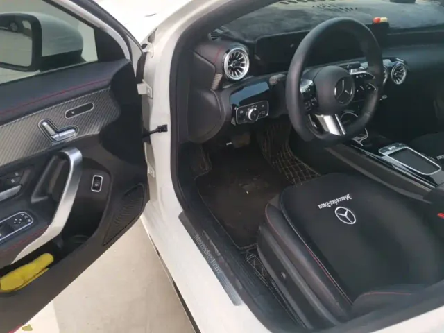 Mercedes-Benz A-Class — Фото автомобиля 12