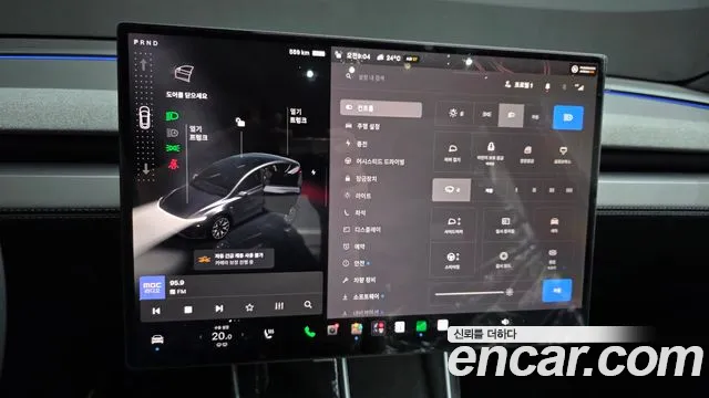 Tesla Model Y — Фото автомобиля 3