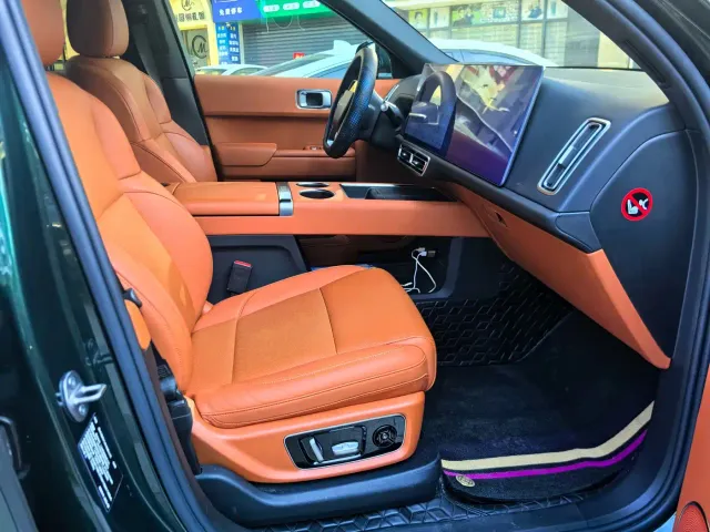 Li Auto L9 — Фото автомобиля 6