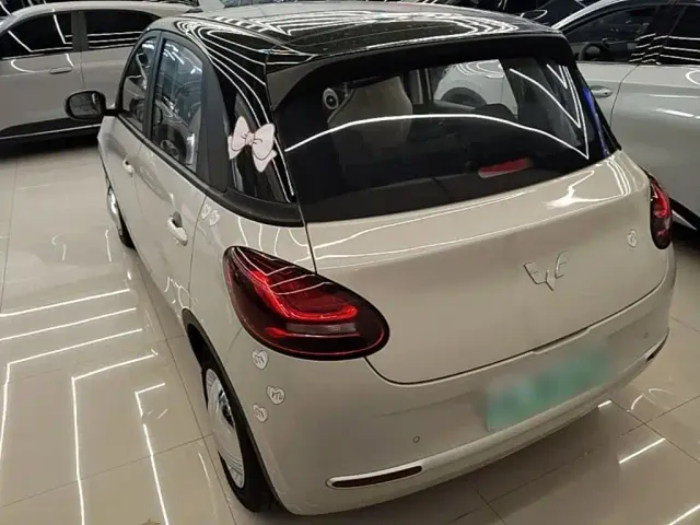 Wuling Bingo — Фото автомобиля 4