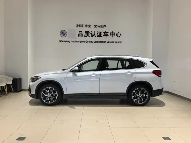 BMW X1 — Фото автомобиля 5