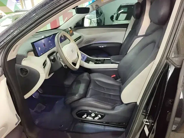 IM Motors IM LS7 — Фото автомобиля 14