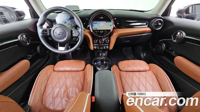 Mini Cooper — Фото автомобиля 7