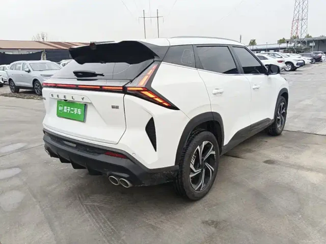 Geely Boyue — Фото автомобиля 6