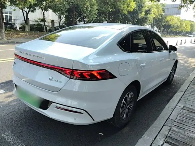 BYD Qin PLUS — Фото автомобиля 6