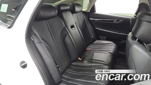 Genesis G80 Бензин 2.5 турбо AWD — Фото автомобиля 30