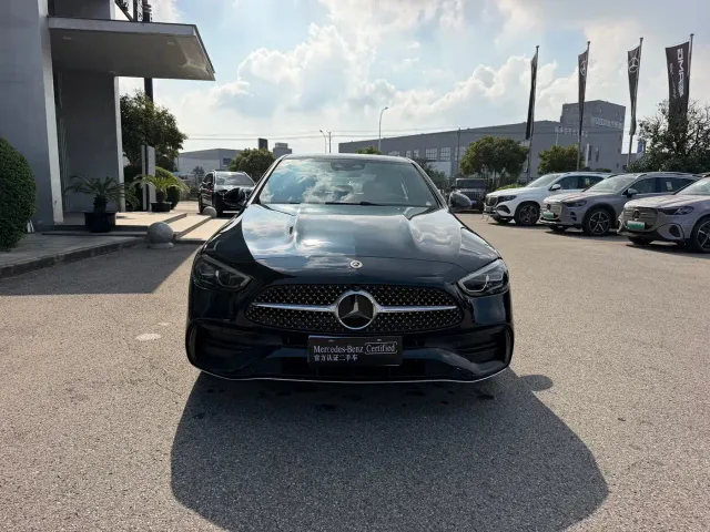 Mercedes-Benz C-Class — Фото автомобиля 2