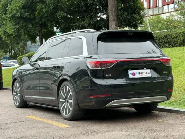 Aito M9 — Фото автомобиля 4