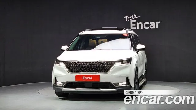 Kia Canival Carnival 4 поколение Бензин 7 мест Signature — Фото автомобиля 3