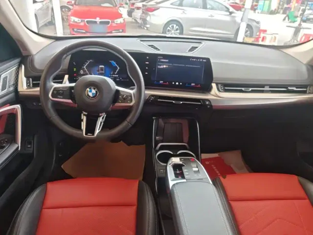 BMW BMW X1 2023 sDrive25Li M Sport Package — Фото автомобиля 9