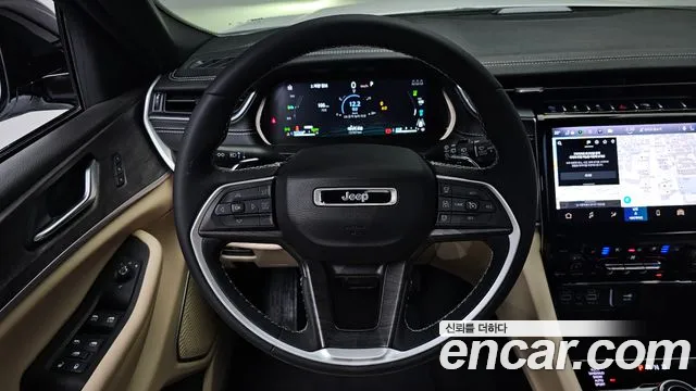 Jeep Cherokee — Фото автомобиля 11
