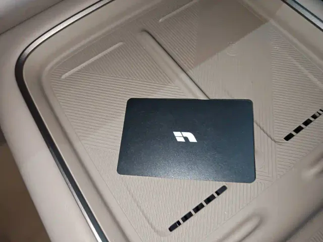 Li Auto i8 — Фото автомобиля 8