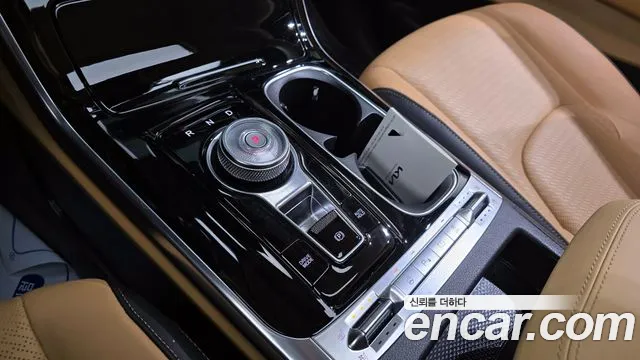 Kia Canival Carnival 4 поколение Дизель 9 мест Signature — Фото автомобиля 9