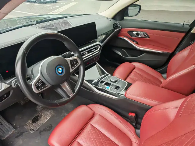 BMW i3 — Фото автомобиля 10