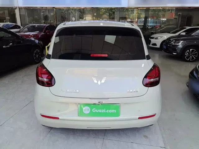 Wuling Bingo — Фото автомобиля 3