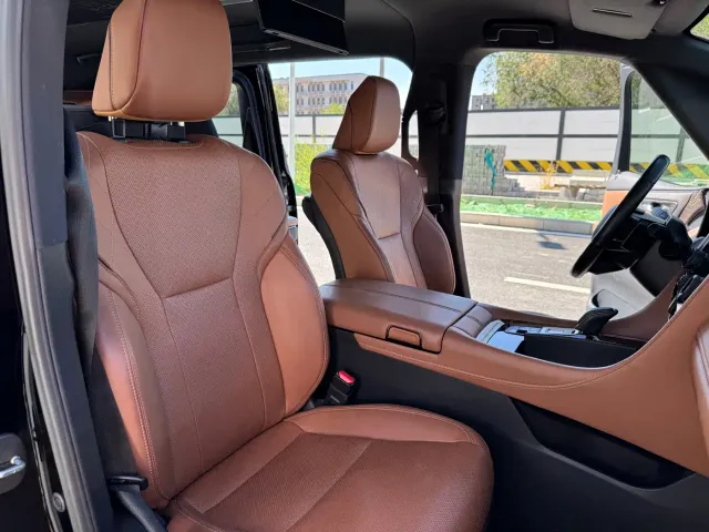 Toyota Alphard — Фото автомобиля 16